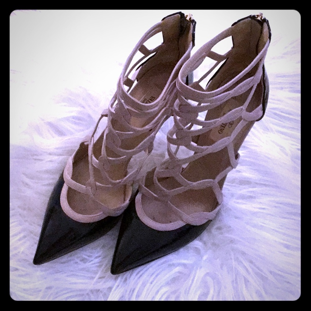👠👠 Valentino caged heels in 38.5 (8.5) 👠👠